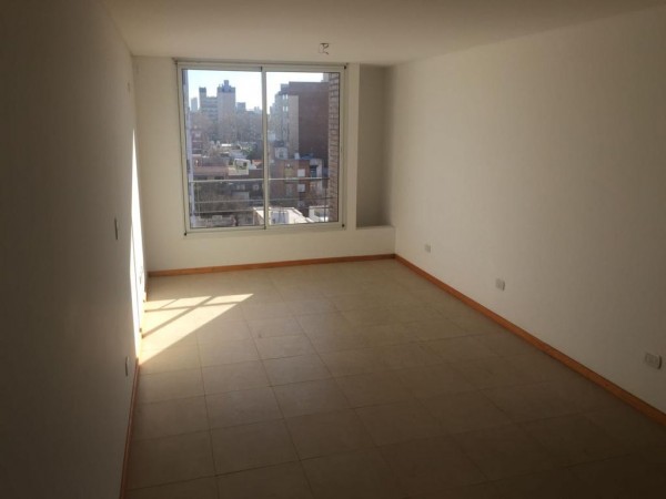 DEPARTAMENTO EN VENTA - LAGOS 938 