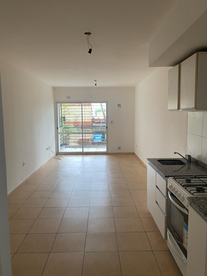 Alquiler | Monoambiente con balcon | San Nicolas 356