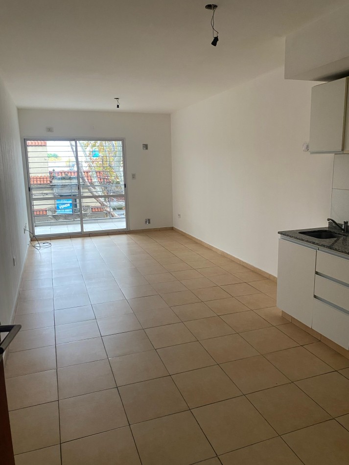 Alquiler | Monoambiente con balcon | San Nicolas 356