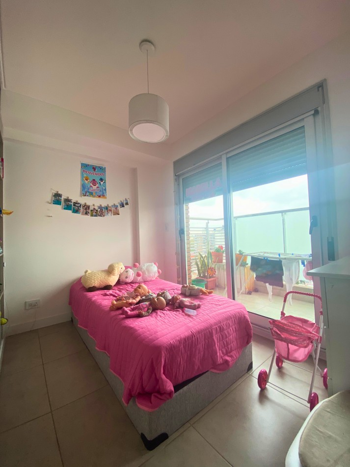 Venta | 2 dormitorios con balcon y cochera | Ov Lagos 1141