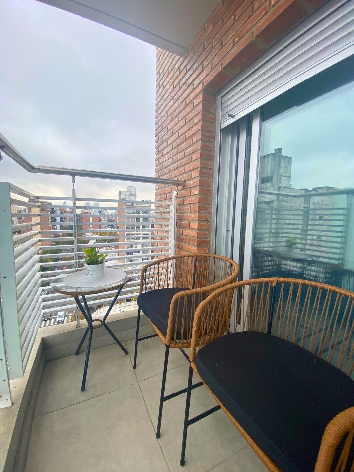 Venta | 2 dormitorios con balcon y cochera | Ov Lagos 1141