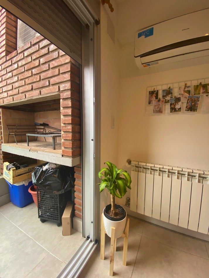 Venta | 2 dormitorios con balcon y cochera | Ov Lagos 1141