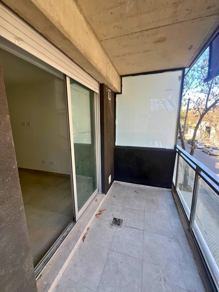Venta | 1 Dormitorio con Balcon | Suipacha 819