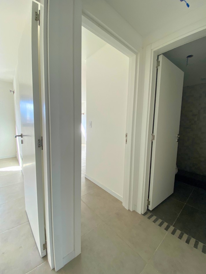 Venta | Semipiso 2 Dormitorios con Balcon y Parrillero | Ov Lagos 1261