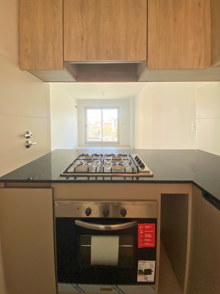 Venta | Semipiso 2 Dormitorios con Balcon y Parrillero | Ov Lagos 1261