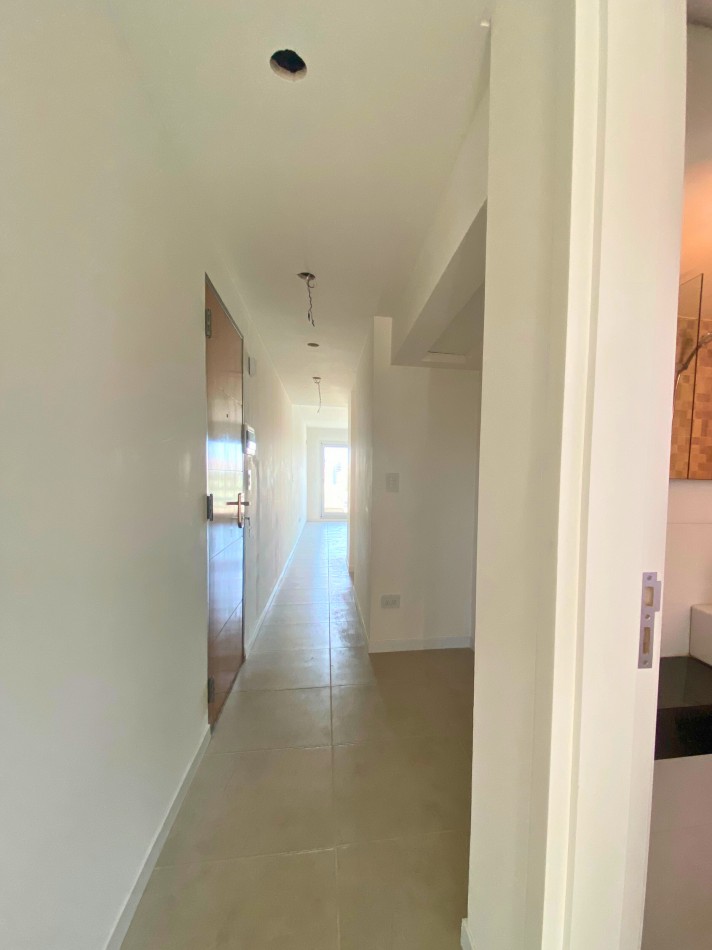 Venta | Semipiso 2 Dormitorios con Balcon y Parrillero | Ov Lagos 1261