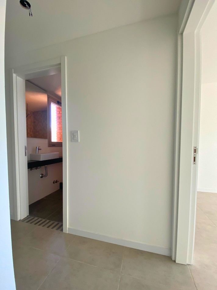 Venta | Semipiso 2 Dormitorios con Balcon y Parrillero | Ov Lagos 1261