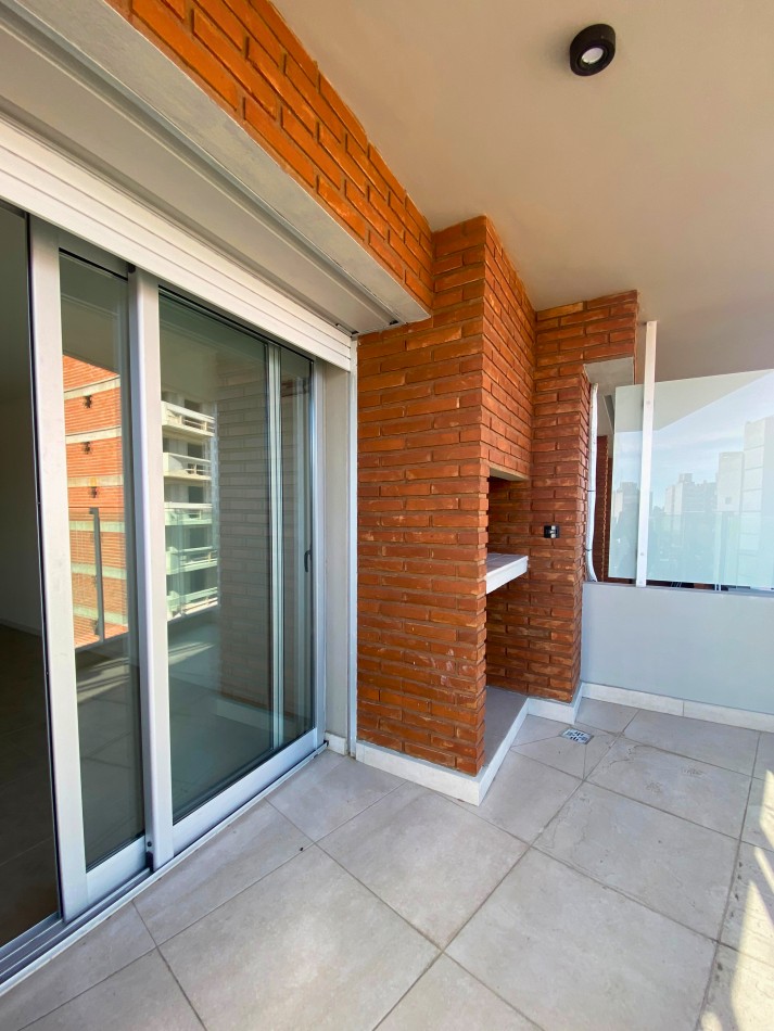Venta | Semipiso 2 Dormitorios con Balcon y Parrillero | Ov Lagos 1261