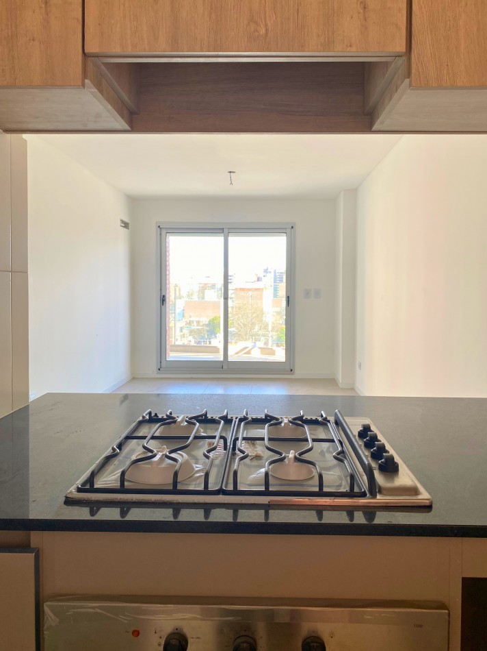 Venta | Semipiso 2 Dormitorios con Balcon y Parrillero | Ov Lagos 1261