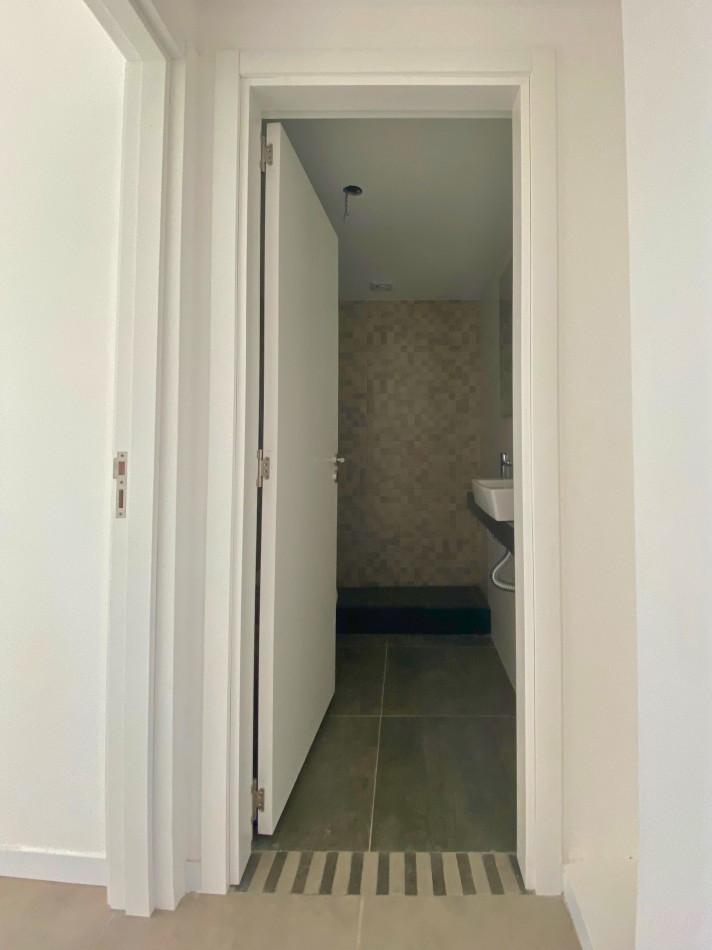 Venta | Semipiso 2 Dormitorios con Balcon y Parrillero | Ov Lagos 1261
