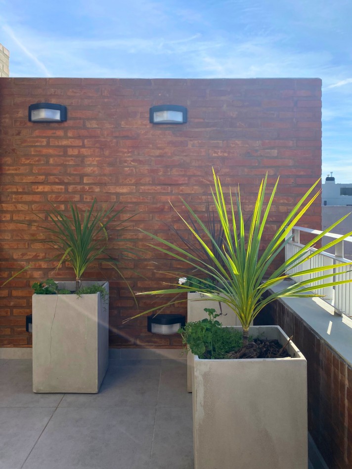 Venta | Semipiso 2 Dormitorios con Balcon y Parrillero | Ov Lagos 1261