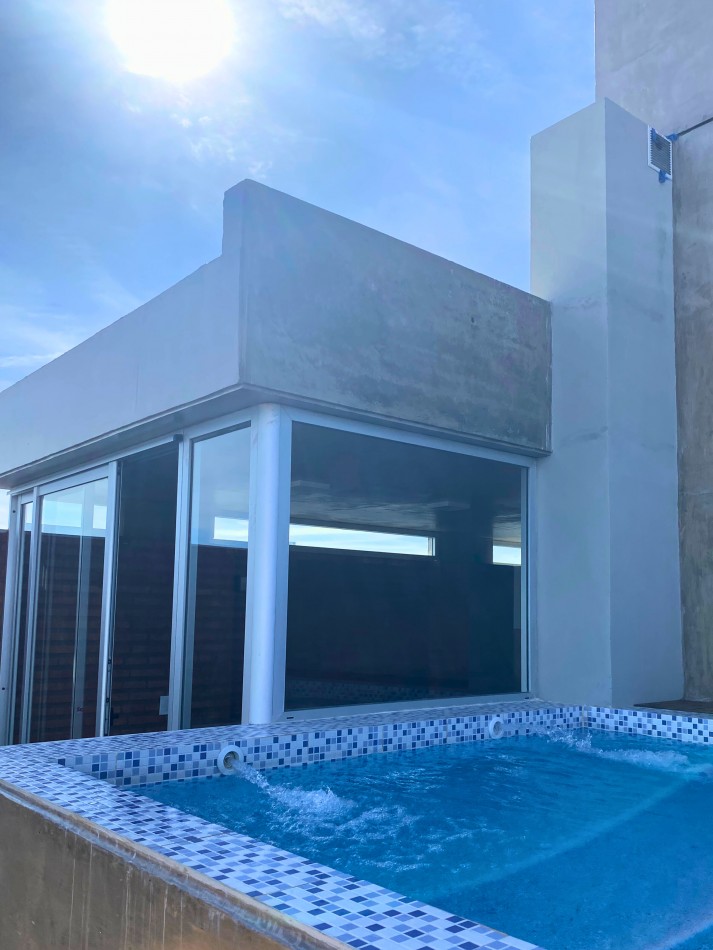 Venta | Semipiso 2 Dormitorios con Terraza y Parrillero | Ov Lagos 1261