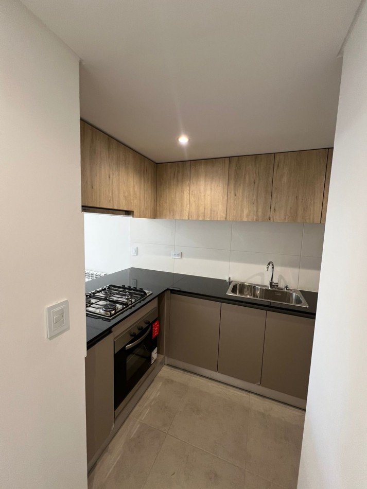 Alquiler | 1 Dormitorio con balcon y parrillero privado | Ov Lagos 1200