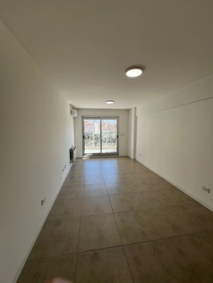 Alquiler | 1 Dormitorio con balcon y parrillero privado | Ov Lagos 1200