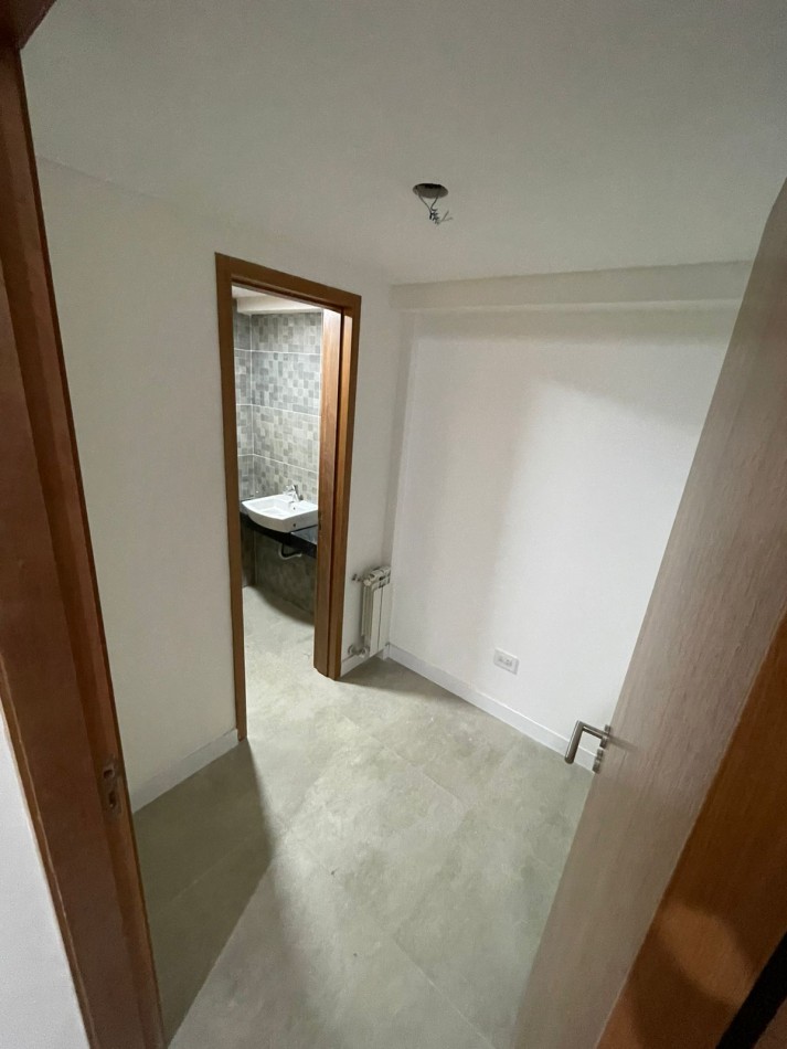 Alquiler | Oficinas con patio | Av Pellegrini 2618