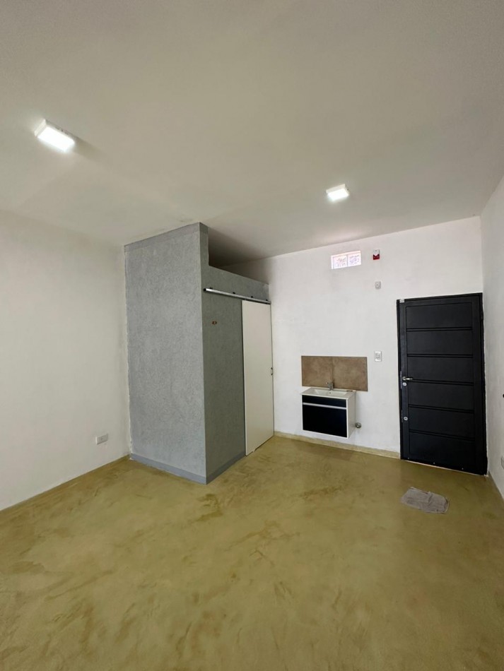 Alquiler | Local Comercial | Pcias Unidas 100