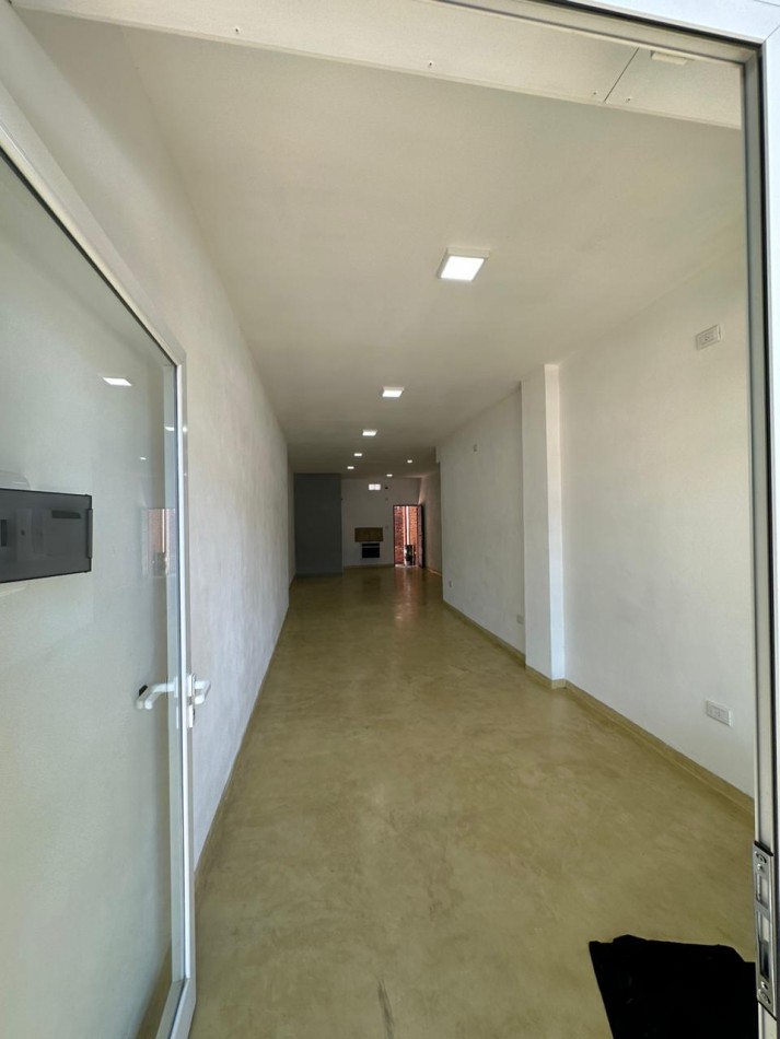 Alquiler | Local Comercial | Pcias Unidas 100
