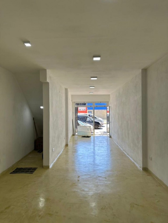Alquiler | Local Comercial | Pcias Unidas 100