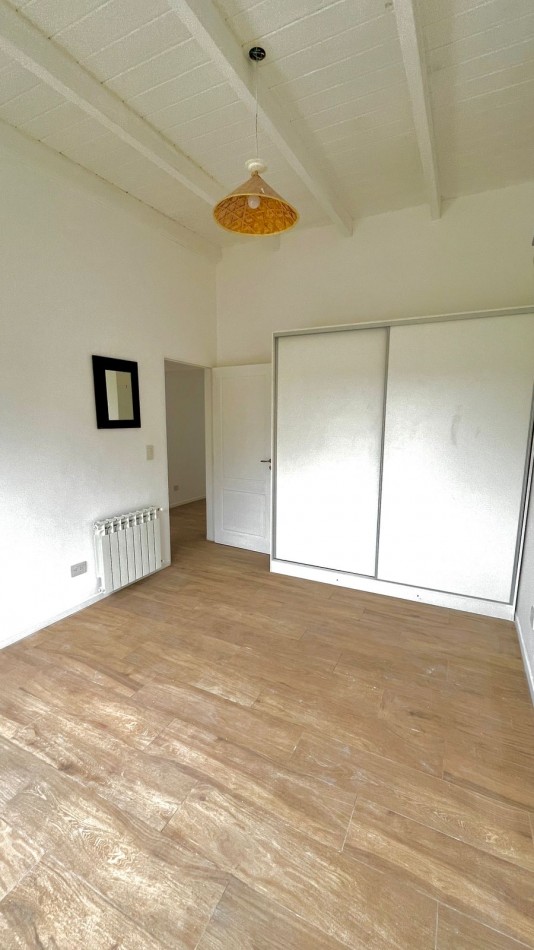 ALQUILER | CASA 3 HABITACIONES | SANTA COLOMA 9094