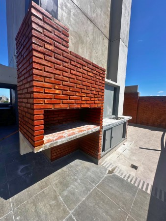 Venta | Semipiso 2 Dormitorios con Terraza y Parrillero | Ov Lagos 1261