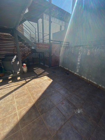 Venta | Monoambiente con patio | Suipacha 765