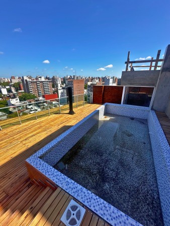 Venta | Semipiso 2 Dormitorios con Balcon y Parrillero | Ov Lagos 1261