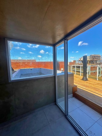 Venta | Semipiso 2 Dormitorios con Terraza y Parrillero | Ov Lagos 1261