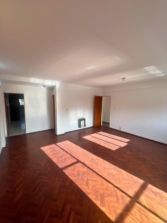 Alquiler | Departamento 3 Dormitorios | Moreno al 1200