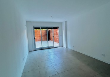Venta | Departamento 1 Dormitorio con Enorme Patio Exclusivo con Parrillero | Ov Lagos 1269