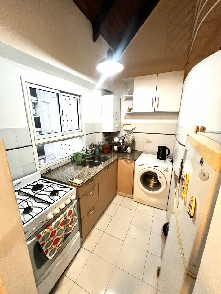 VENTA | 2 HABITACIONES + COMODIN | 3 DE FEBRERO 66