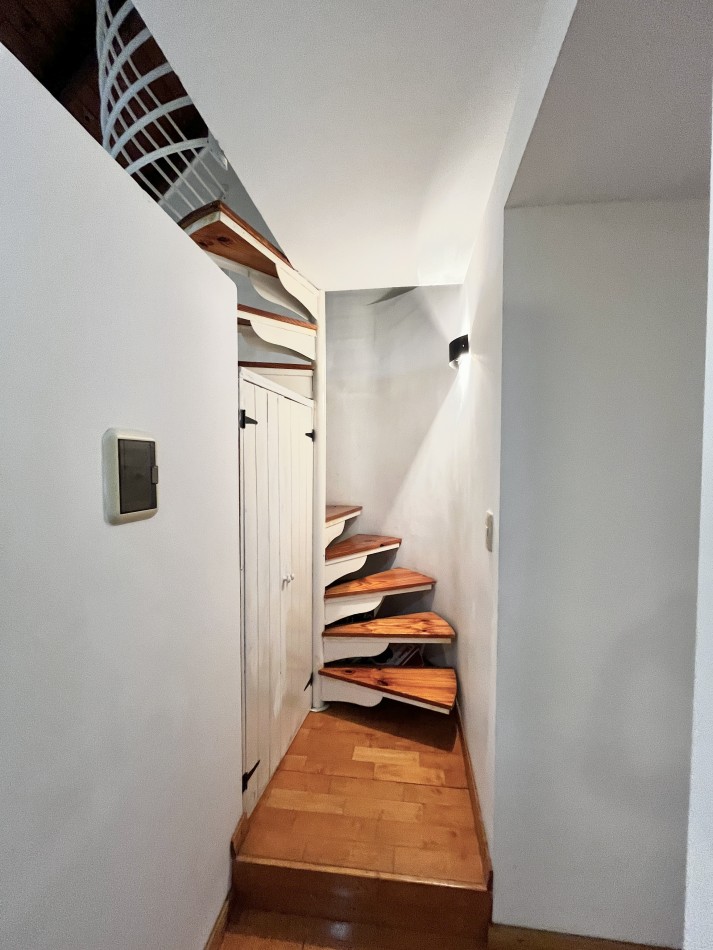 VENTA | 2 HABITACIONES + COMODIN | 3 DE FEBRERO 66