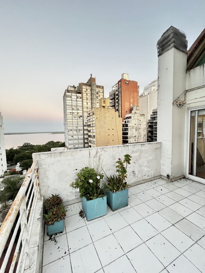 VENTA | 2 HABITACIONES + COMODIN | 3 DE FEBRERO 66