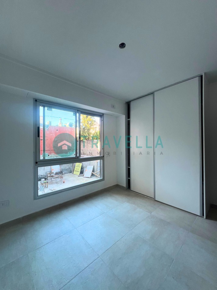 Oportunidad | 1 Dormitorio con Balcon en Venta | Suipacha 819