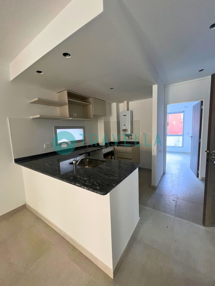 Oportunidad | 1 Dormitorio con Balcon en Venta | Suipacha 819