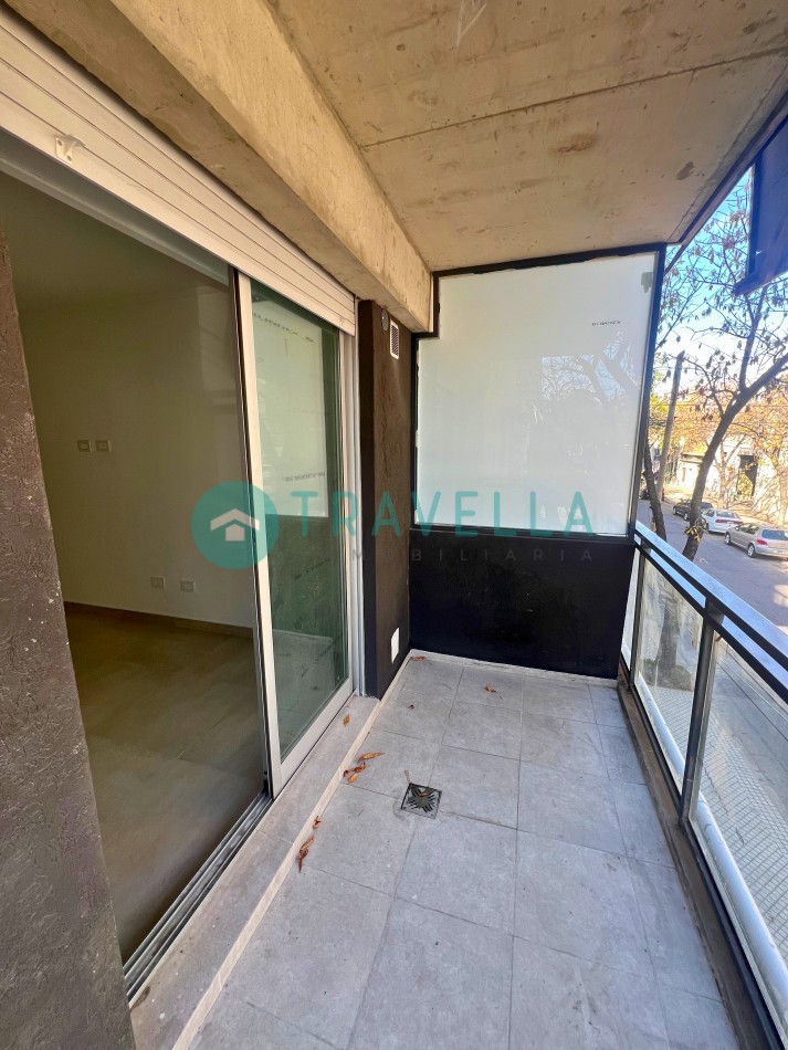 Oportunidad | 1 Dormitorio con Balcon en Venta | Suipacha 819